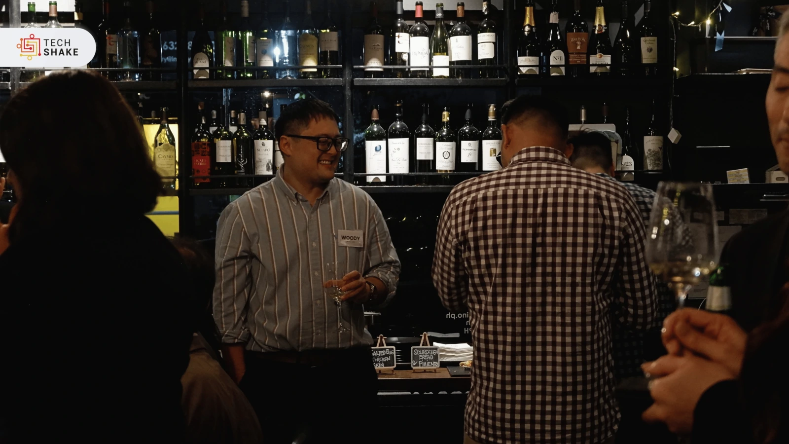 Guests in conversation at a TechShake Innovators' Dinner