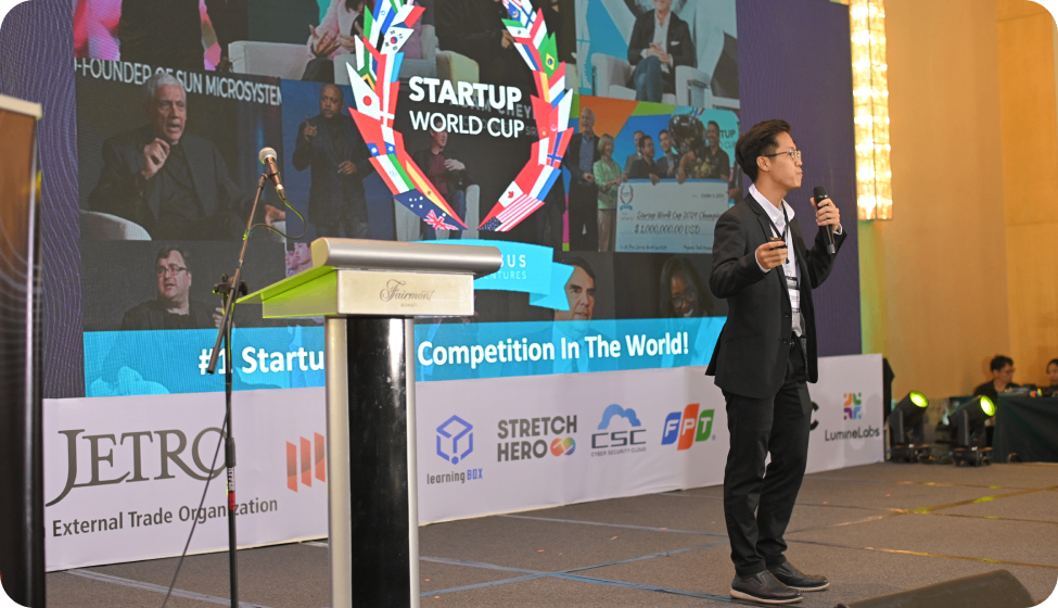 Speaker on stage at the Startup World Cup Philippine Regional Final